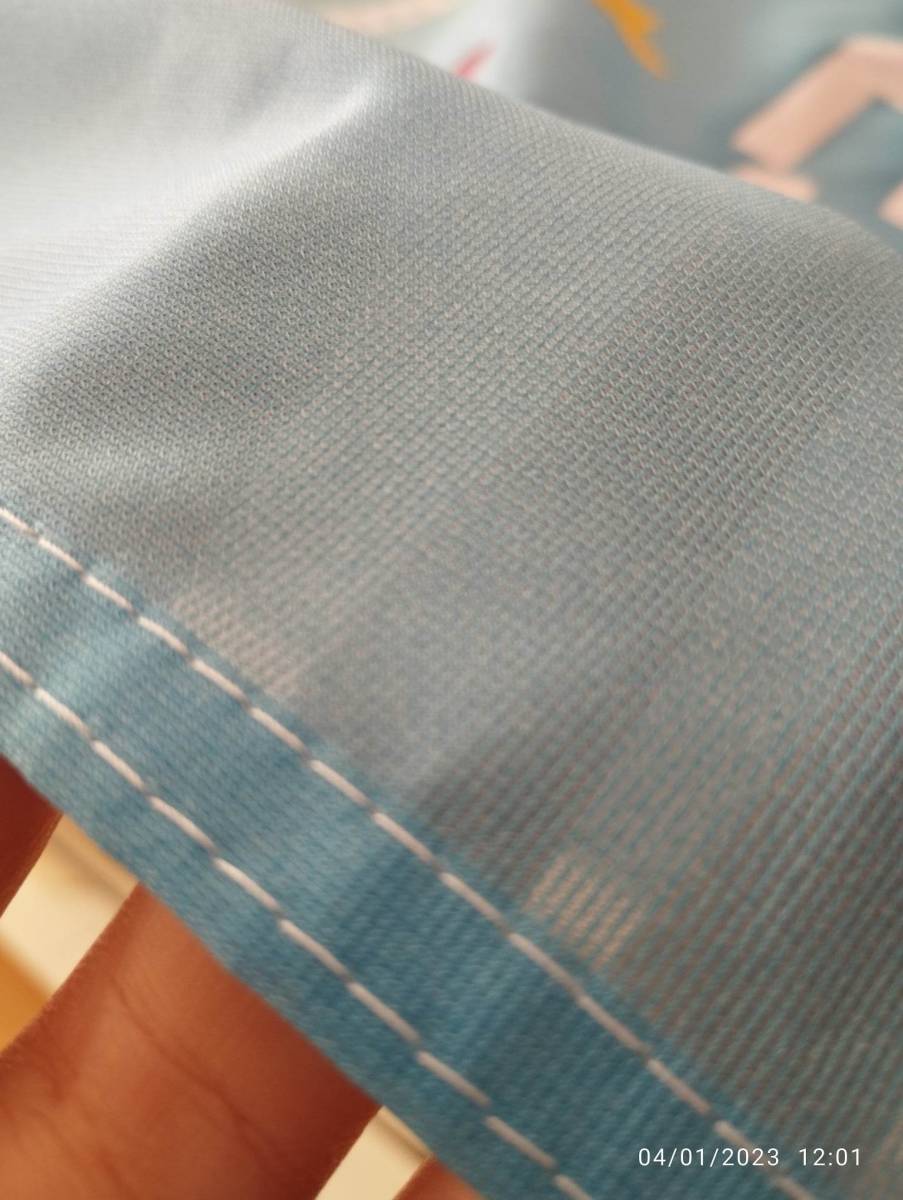 Oriflamme pour la boutique OM Sud à Marseille