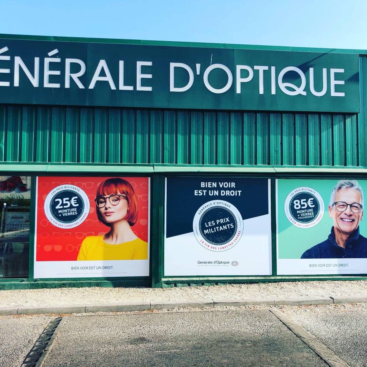 Création et pose de décoration adhésive sur vitrage de la boutique Général d'Optique à Marseille