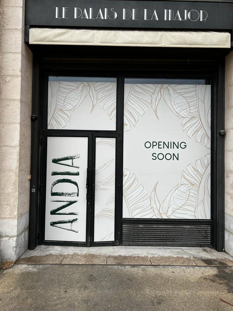 Création d'un visuel et pose de la nouvelle devanture de ANDIA Marseille